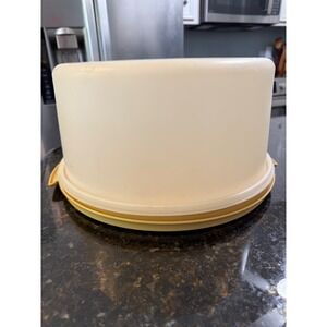 Vintage Tupperware Round Cake Taker Carrier 12 Inch Harvest Gold 1970s